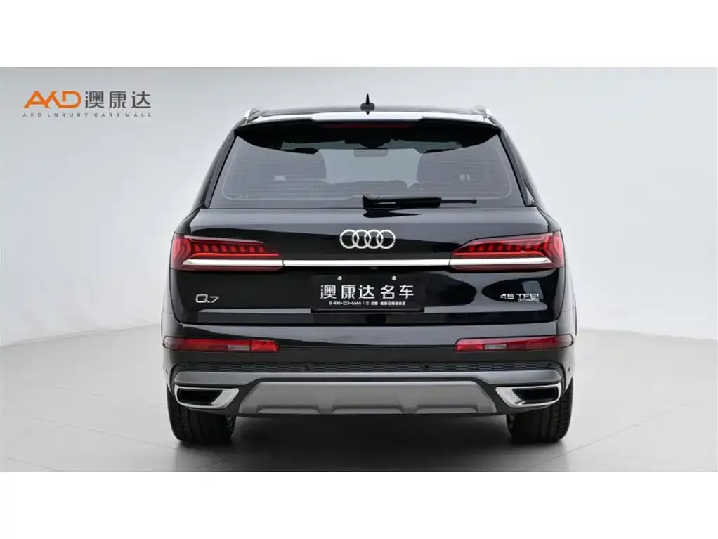 Audi Q7 2024 из CN, фото 2