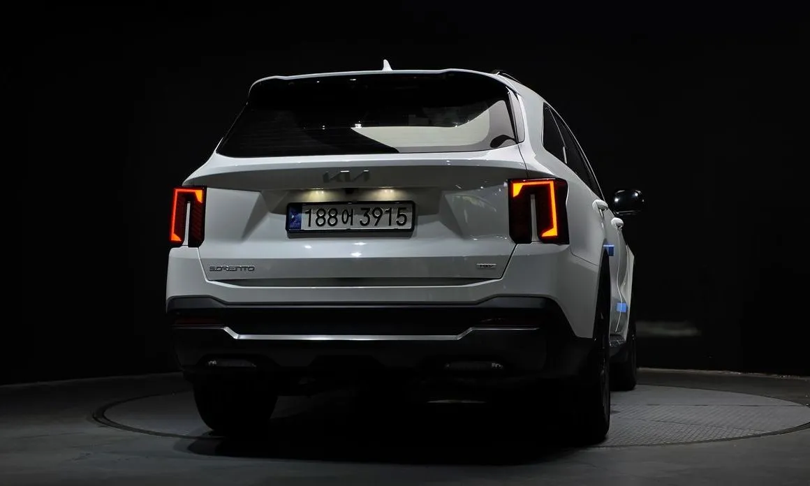 Kia Sorento — фото 3