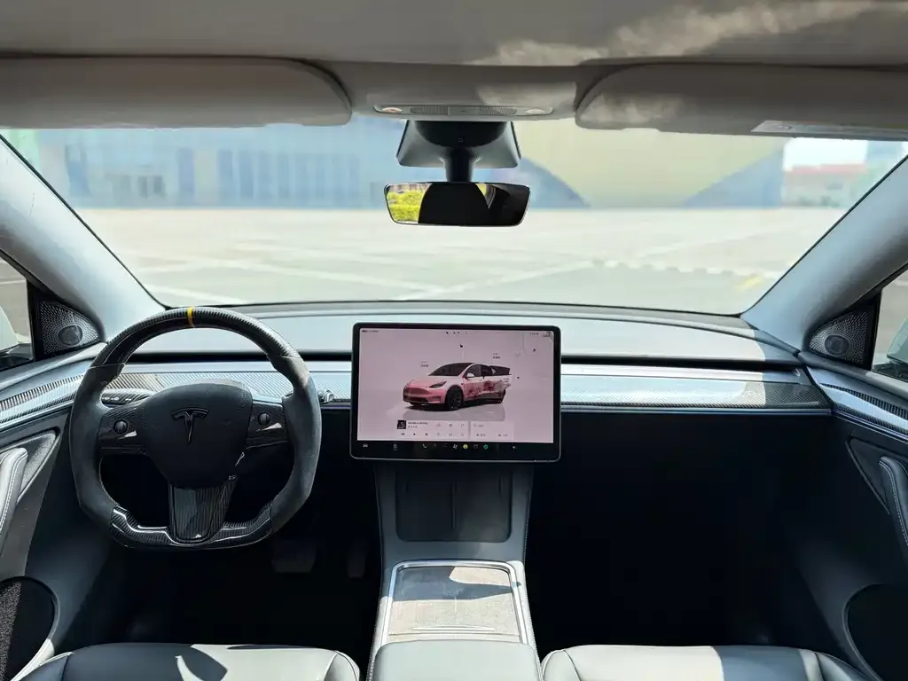 Tesla Model Y — фото 7