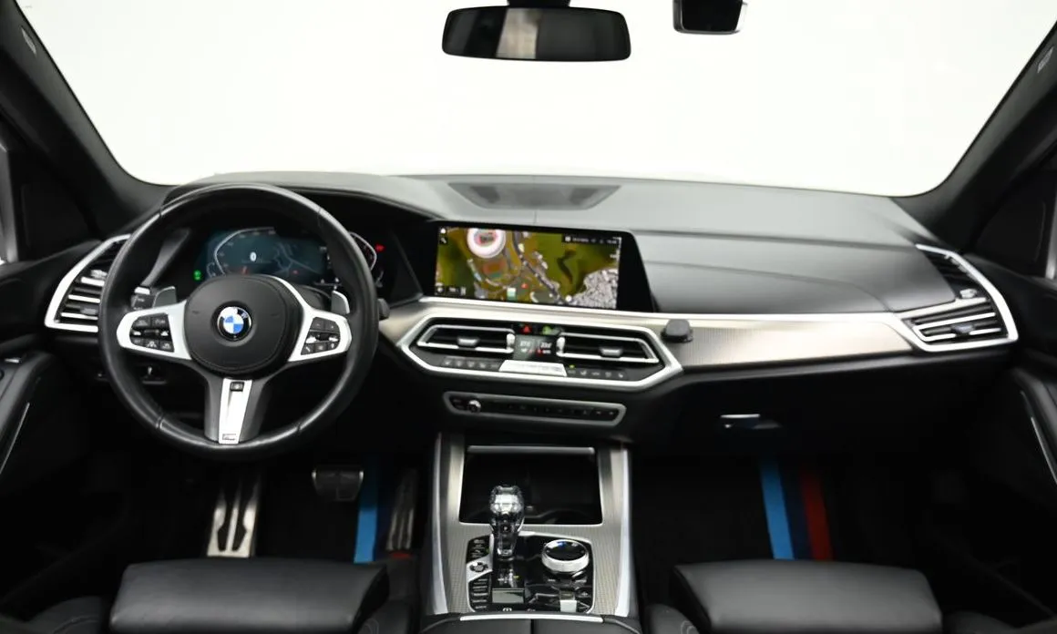 BMW X5 — фото 10