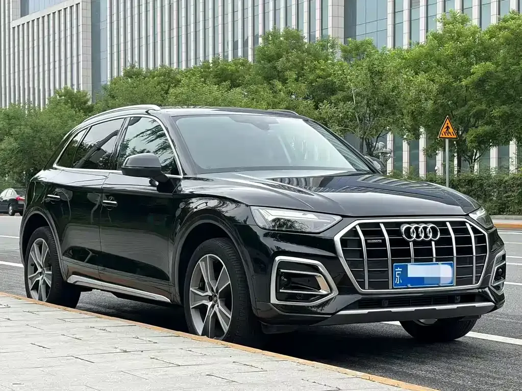 Audi Q5L — фото 4