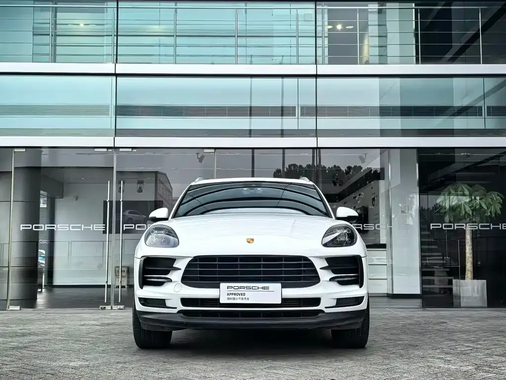 Porsche Macan — фото 9