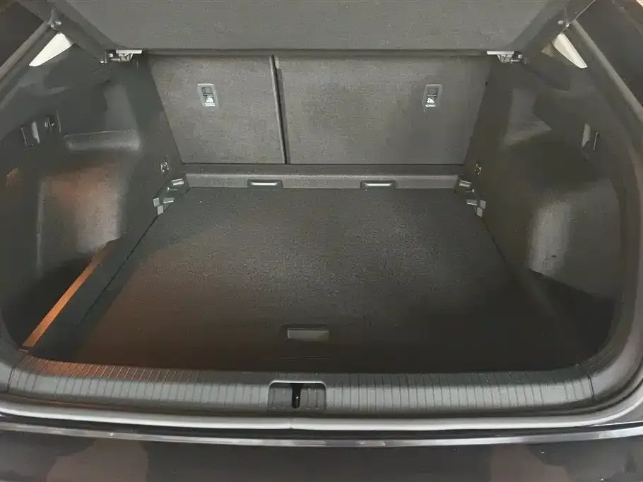 Volkswagen Tiguan X 2021 из CN, фото 10