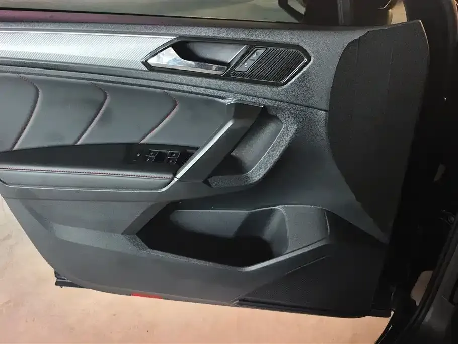 Volkswagen Tiguan X 2021 из CN, фото 5