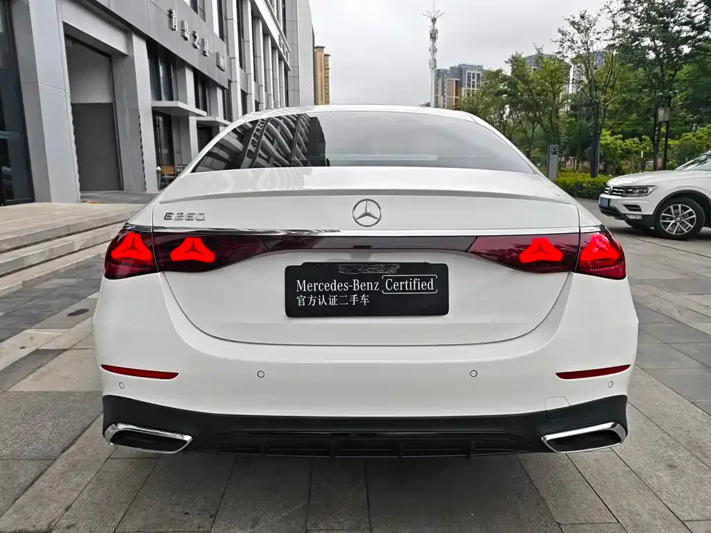 Mercedes-Benz E-Class (Import) — фото 5