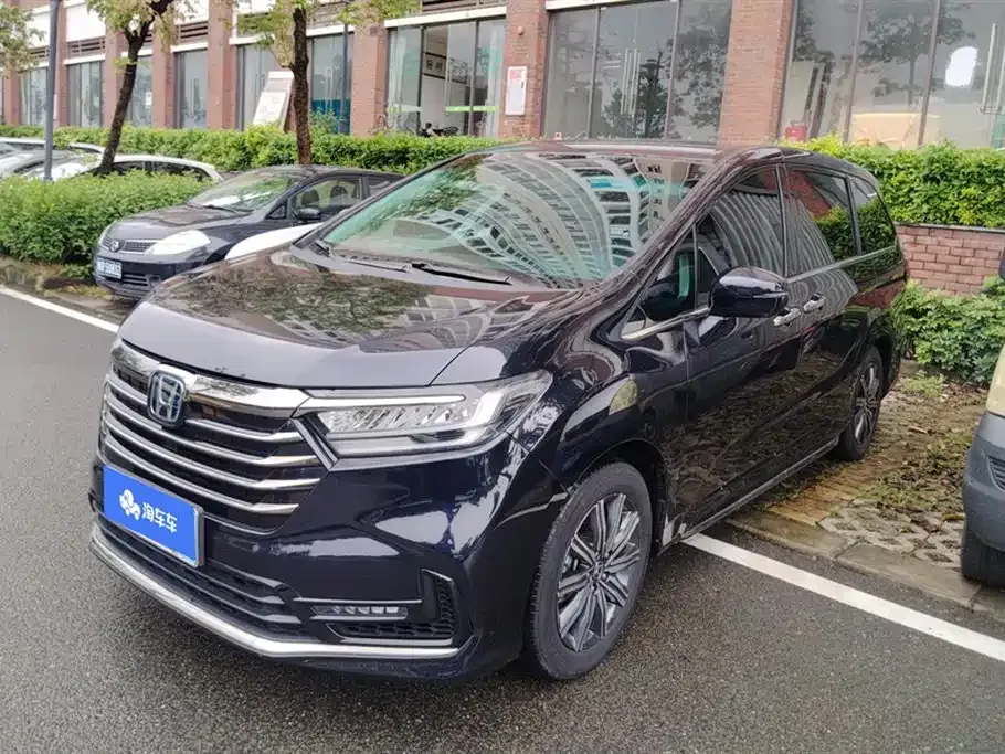 Honda Odyssey — фото 1