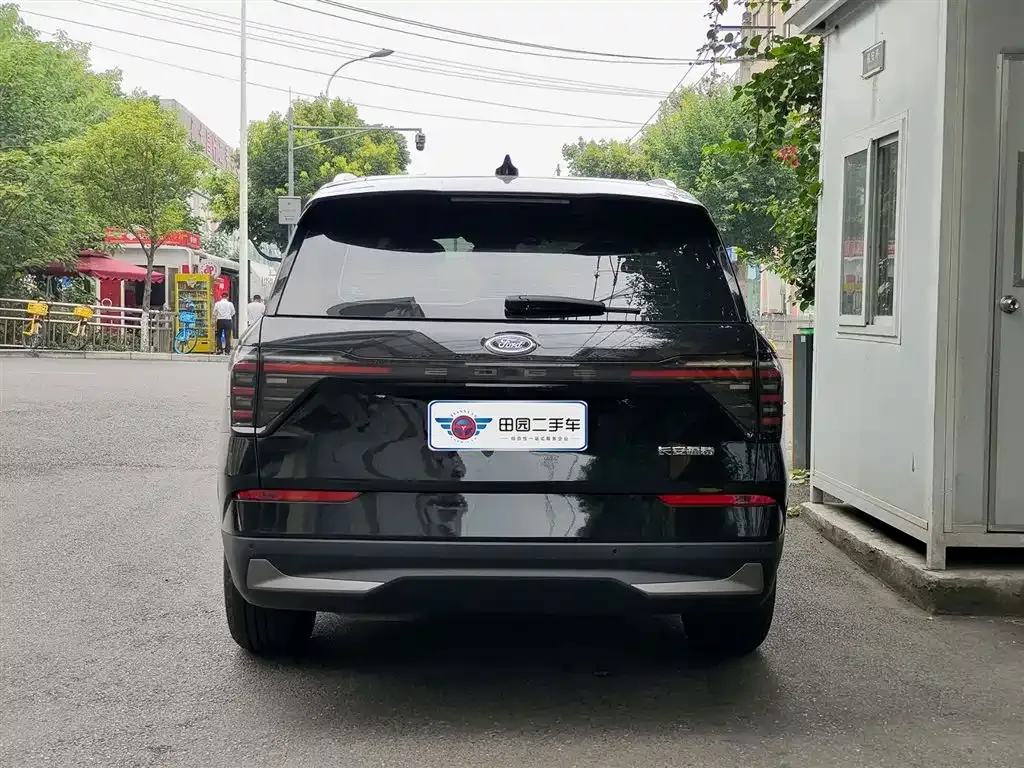 Ford Edge — фото 5