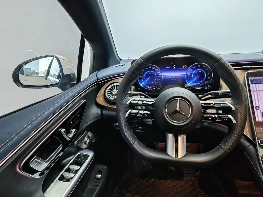 Mercedes-Benz EQE 2024 из CN, фото 5