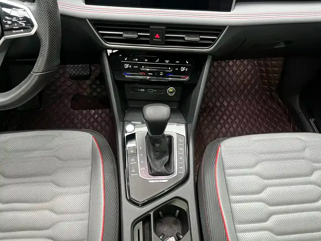 Volkswagen 途观L插电混动 2022 из CN, фото 9