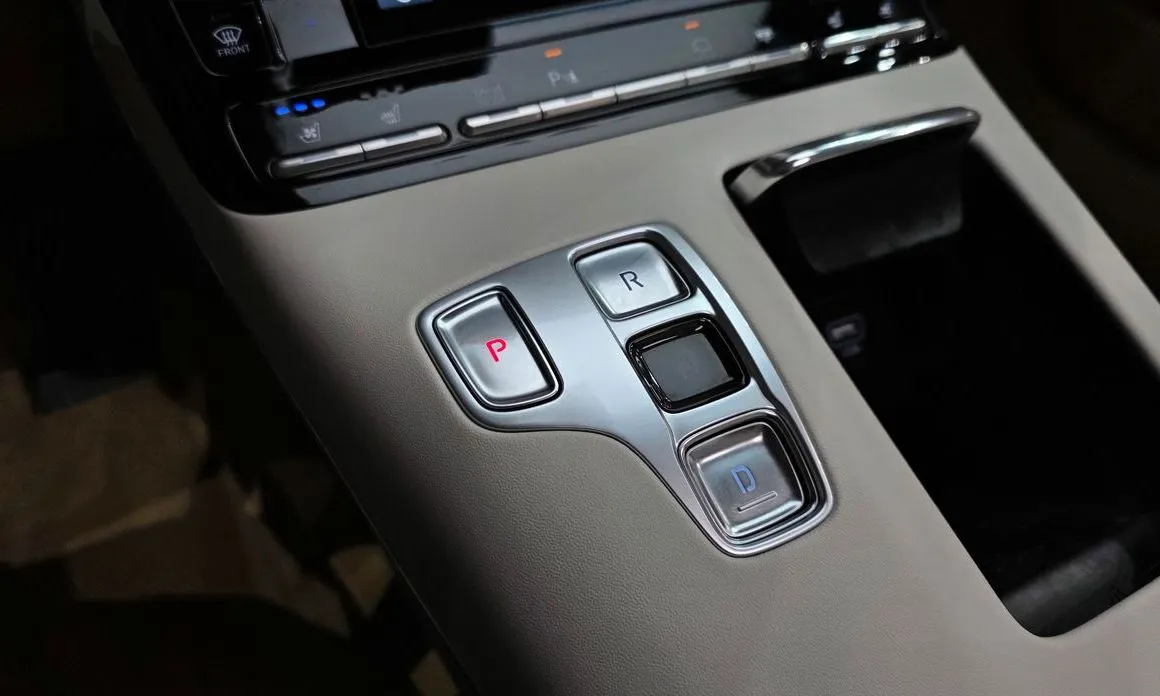 Hyundai Grandeur 2022 из KR, фото 4