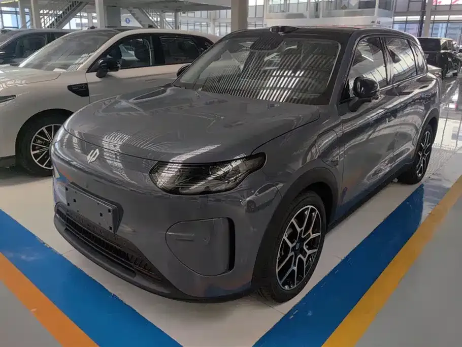 Leapmotor 零跑A10