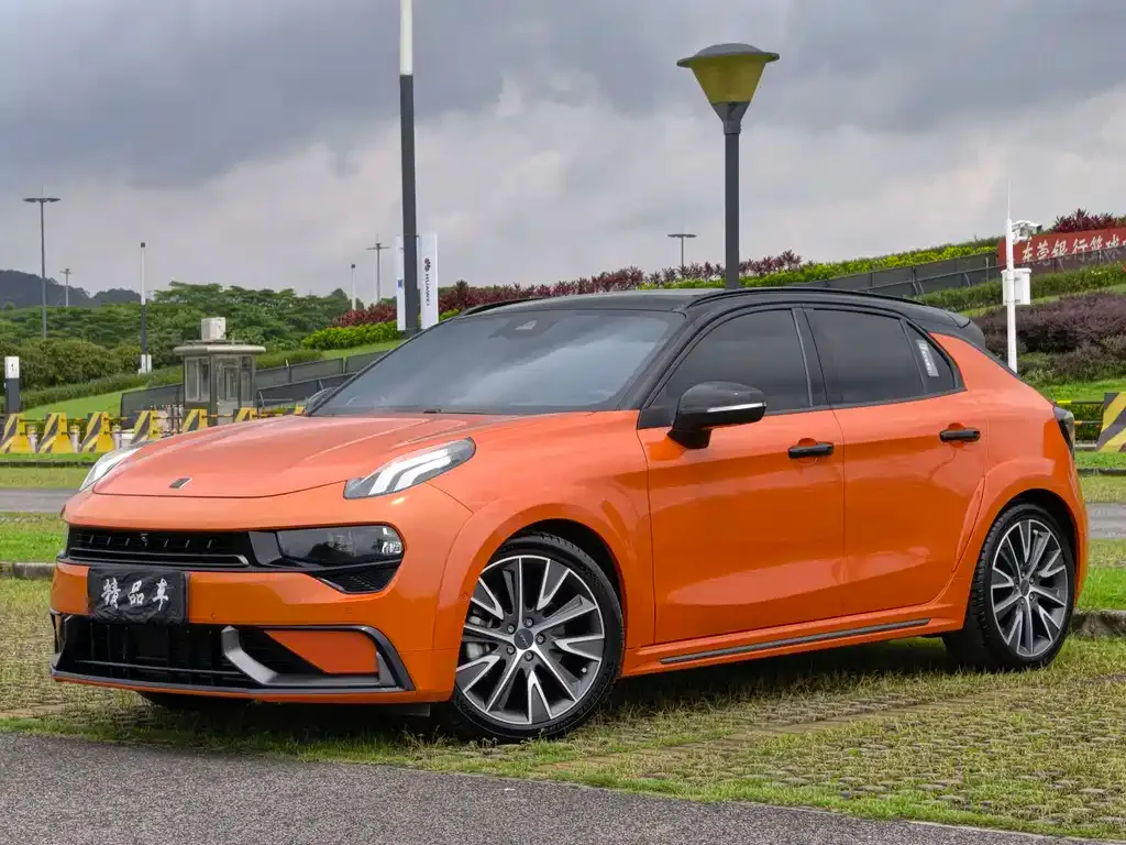 Lynk & Co 02 Hatchback
