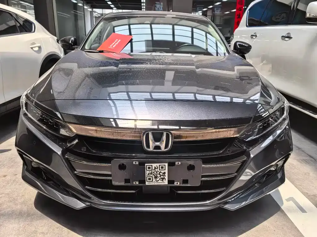 Honda Accord — фото 8