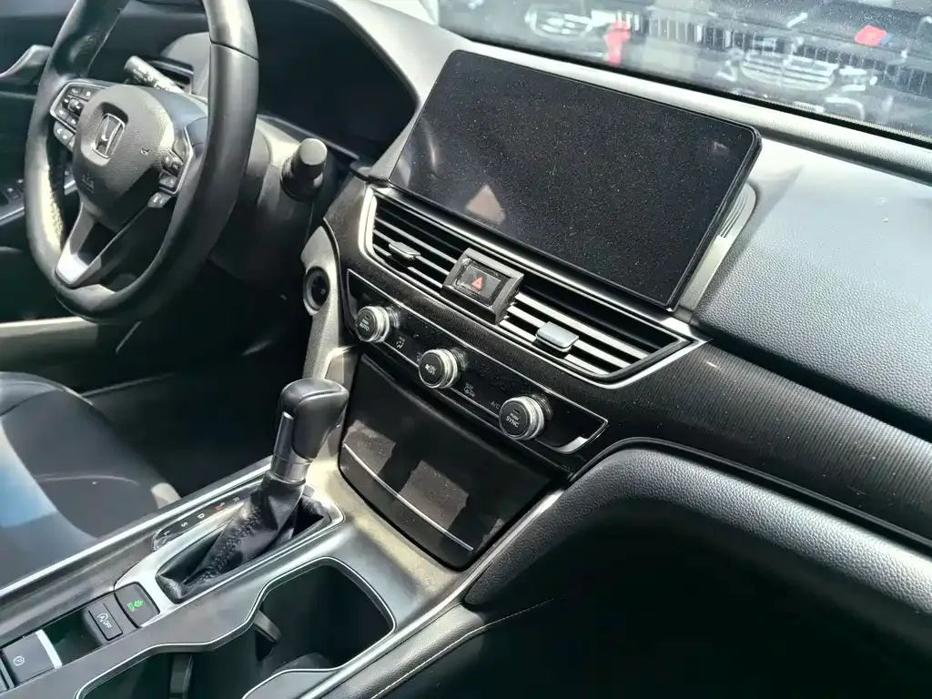 Honda Accord — фото 5