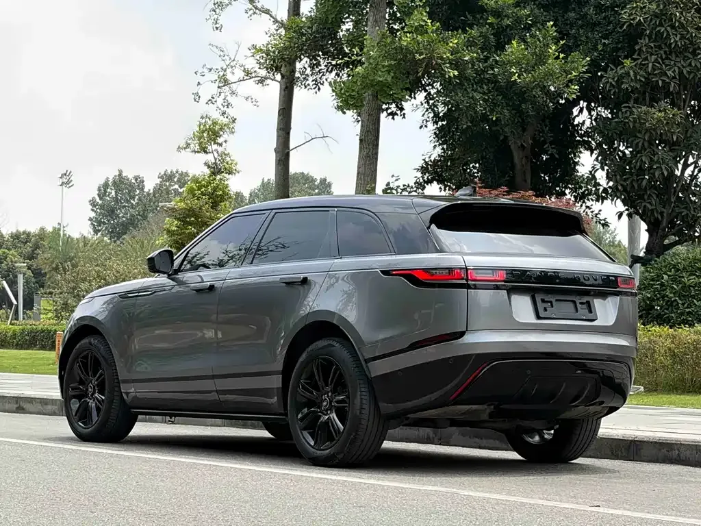 Land Rover Velar — фото 10