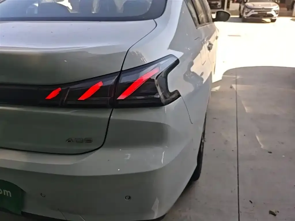 Peugeot 408 2026 из CN, фото 3