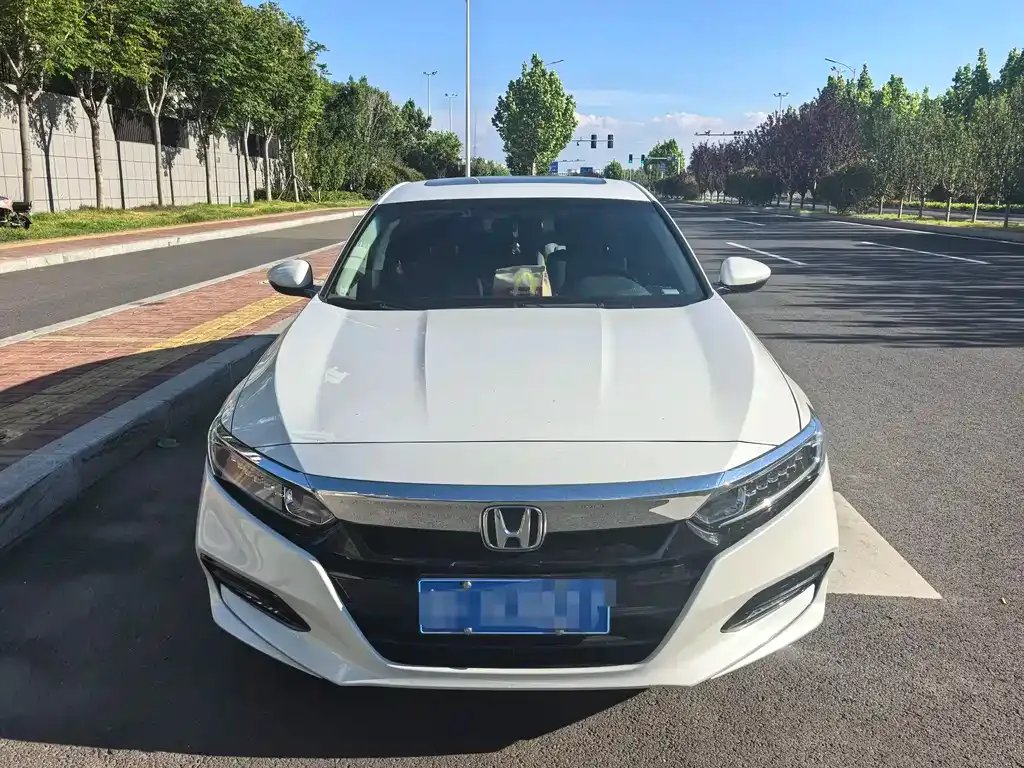 Honda Accord — фото 2