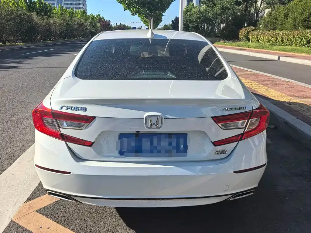 Honda Accord — фото 6