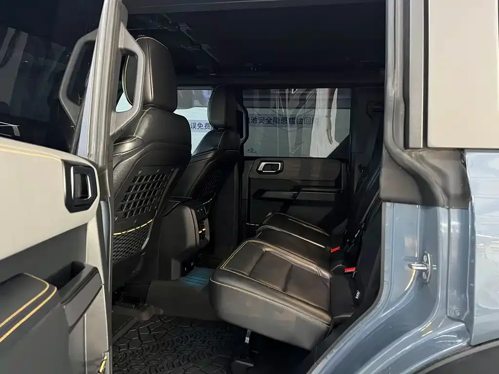 Ford Bronco 2024 из CN, фото 3