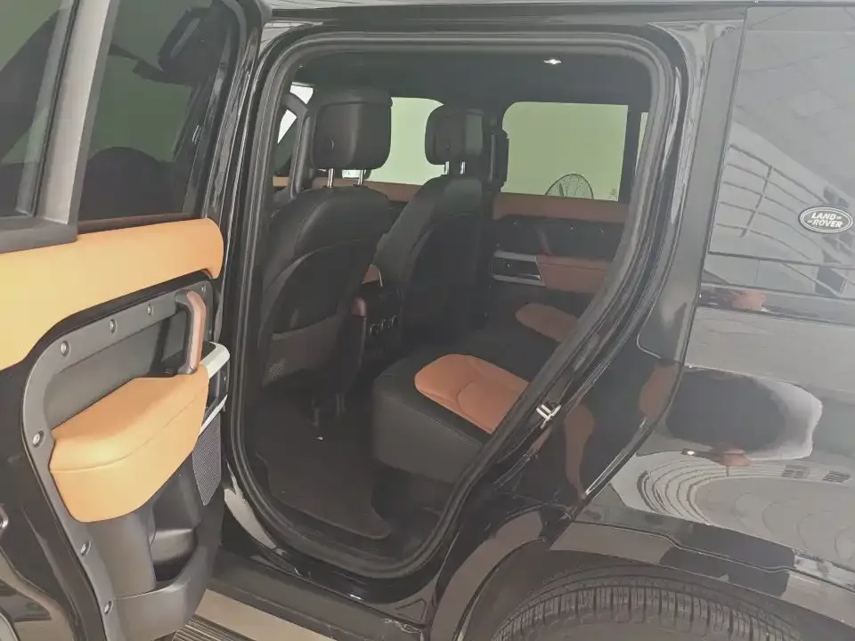 Land Rover Defender — фото 9