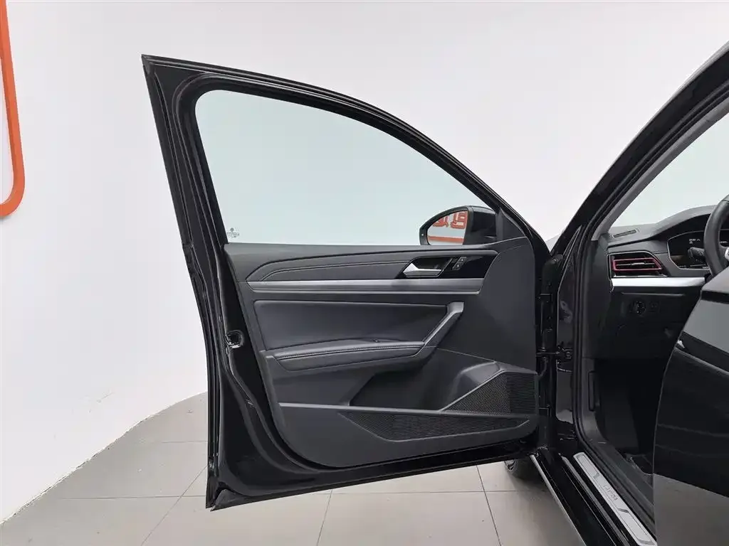 Volkswagen Lavida 2023 из CN, фото 4