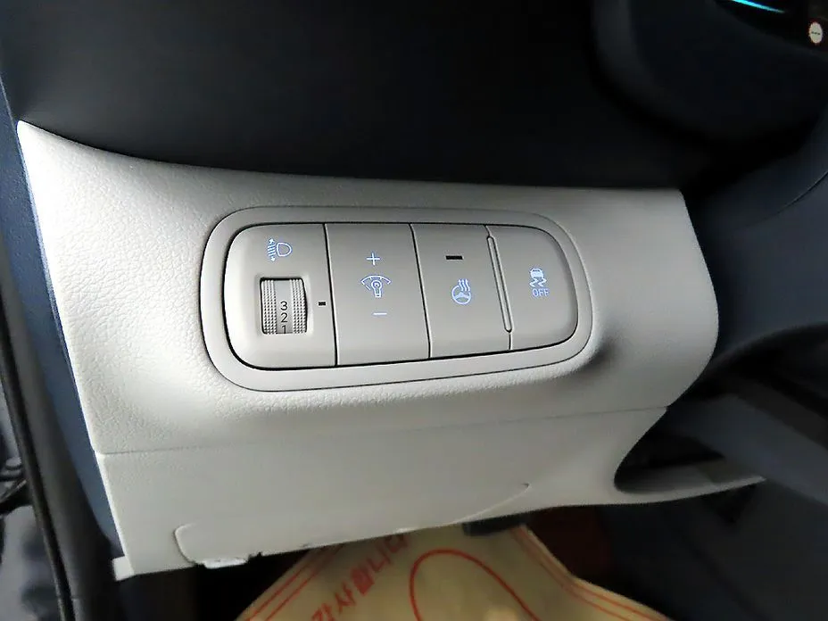 Hyundai Venue 2023 из KR, фото 7