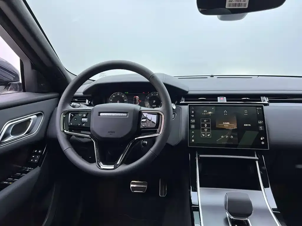 Land Rover Velar — фото 10