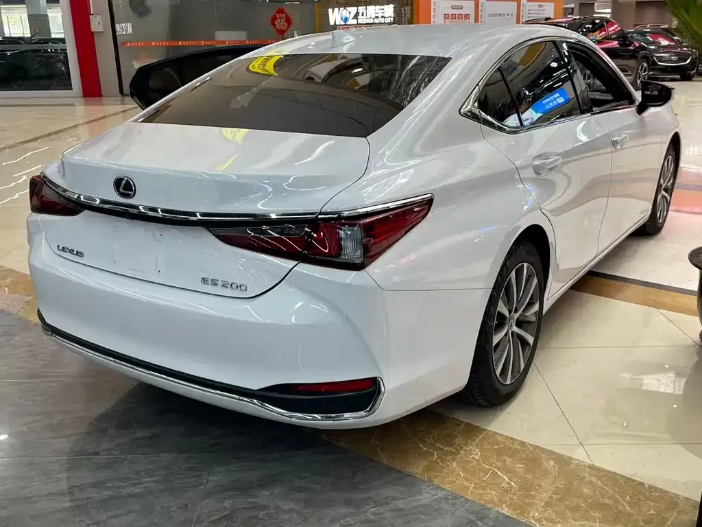 Lexus ES 2021 из CN, фото 9