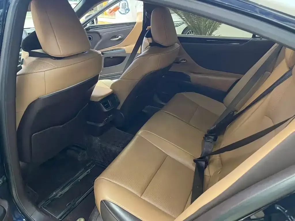 Lexus ES 2021 из CN, фото 4