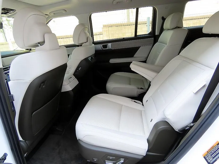 Hyundai Santafe 2025 из KR, фото 4