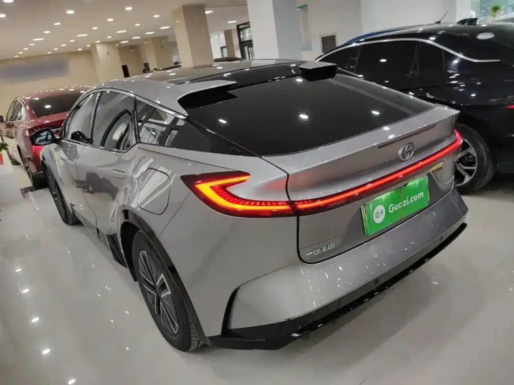 Toyota bZ5 2025 из CN, фото 10