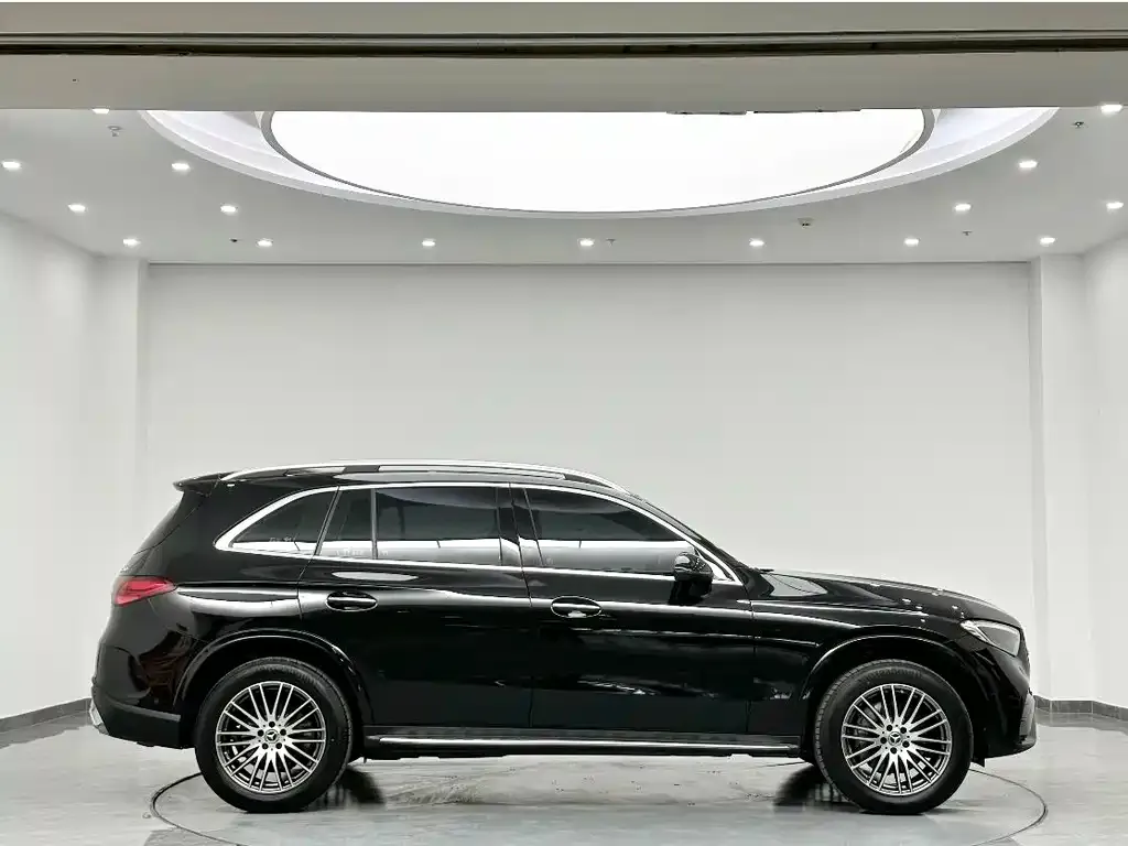 Mercedes-Benz GLC — фото 6