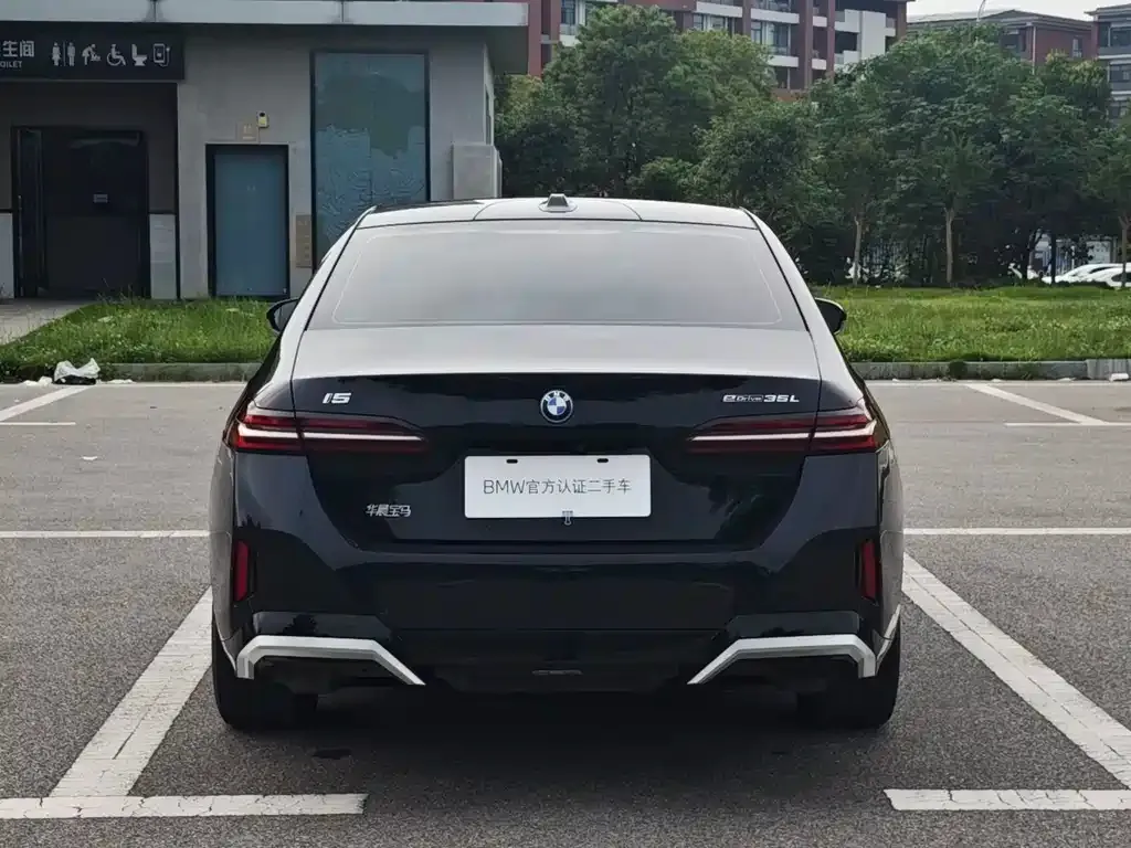 BMW i5 2024 из CN, фото 4