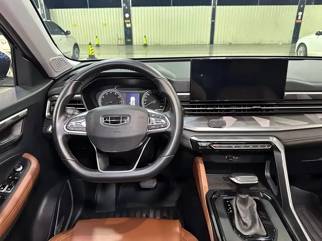Geely Vision X6 — фото 6