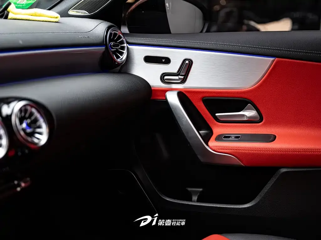 Mercedes-Benz A-Class AMG — фото 10