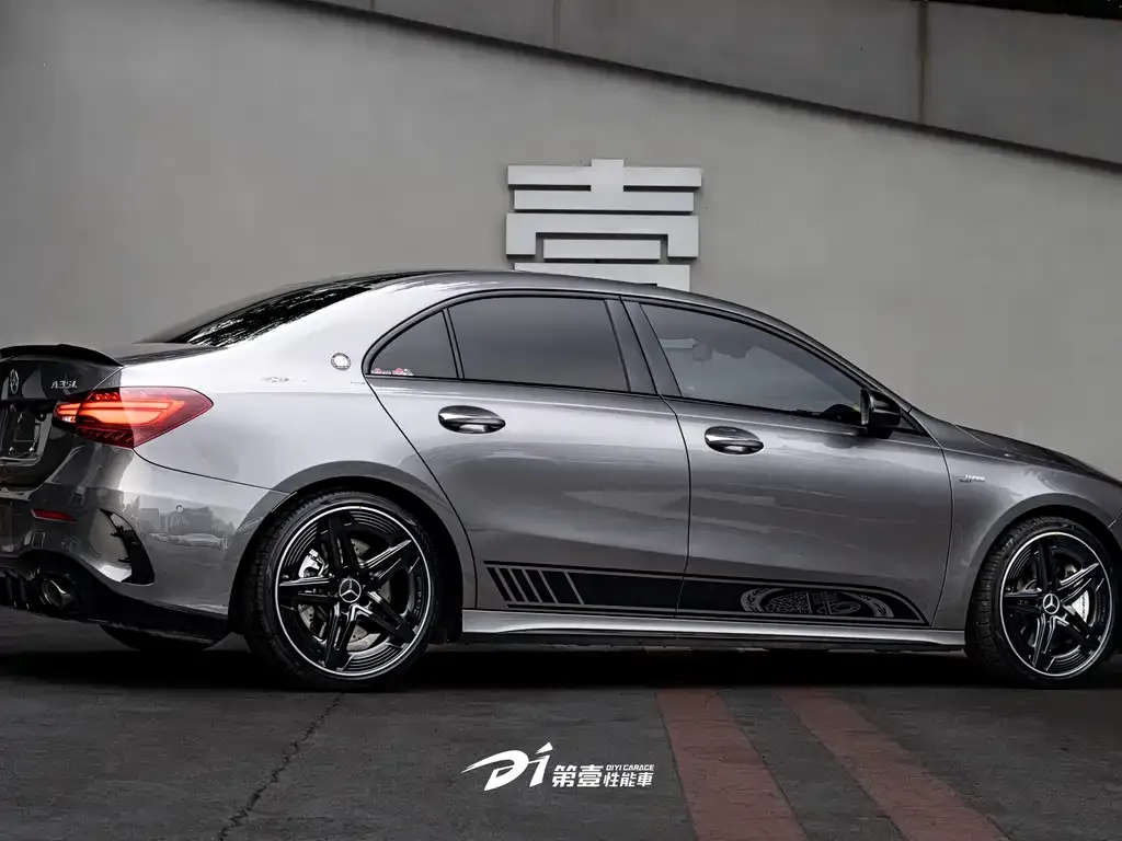 Mercedes-Benz A-Class AMG — фото 8