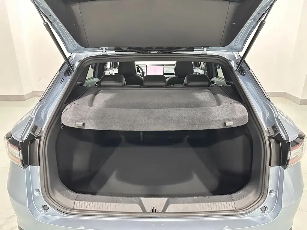 Volkswagen ID.4 X — фото 10