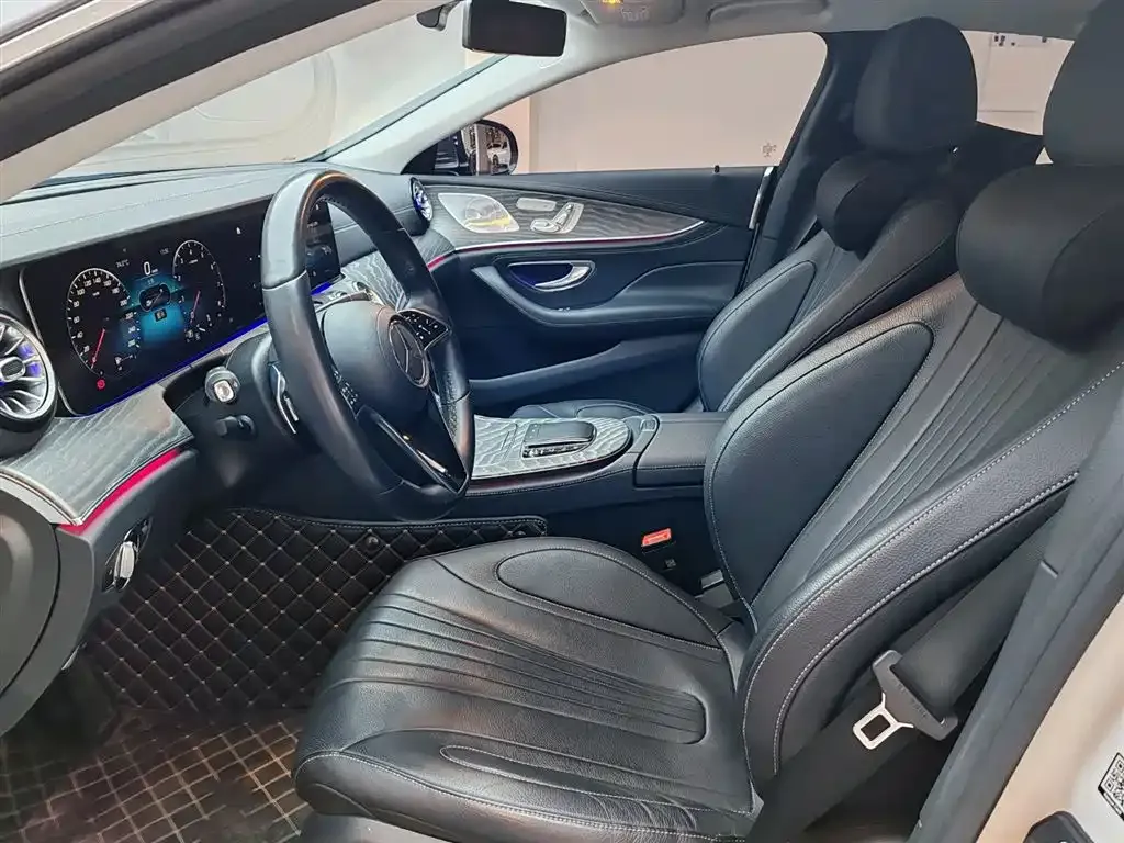 Mercedes-Benz CLS — фото 8