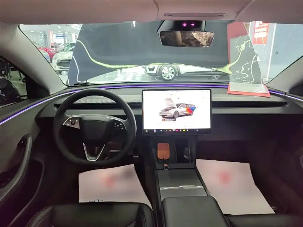 Tesla Model 3 — фото 3