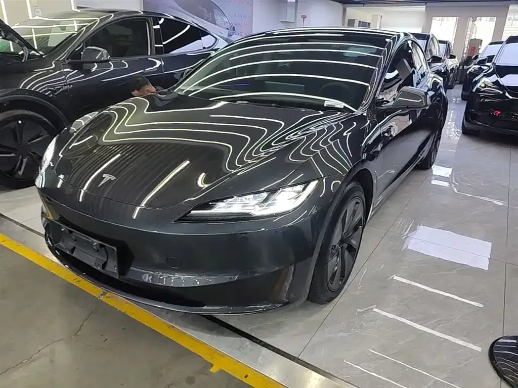 Tesla Model 3 — фото 5