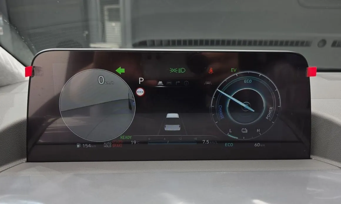 Hyundai Staria 2025 из KR, фото 6
