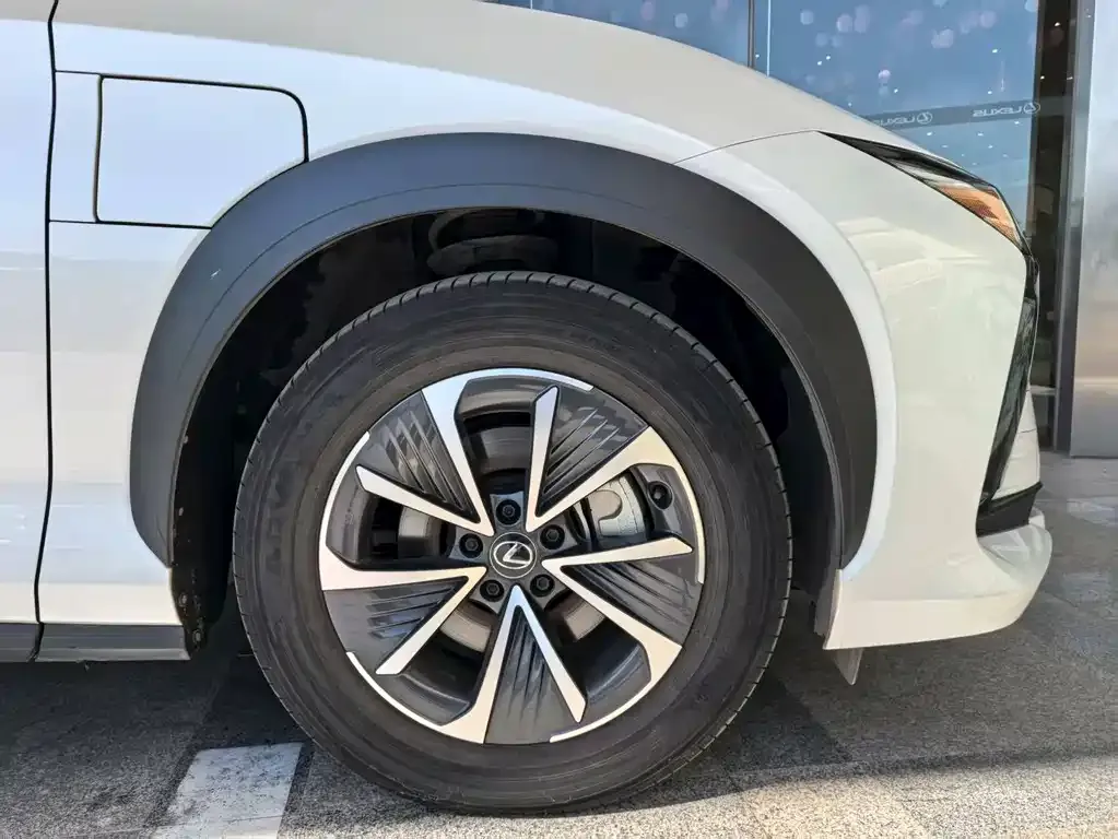 Lexus RZ 2023 из CN, фото 2