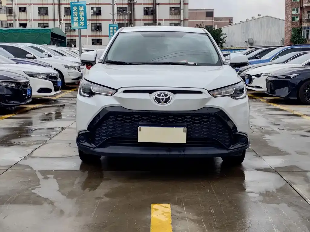 Toyota Frontlander 2023 из CN, фото 8