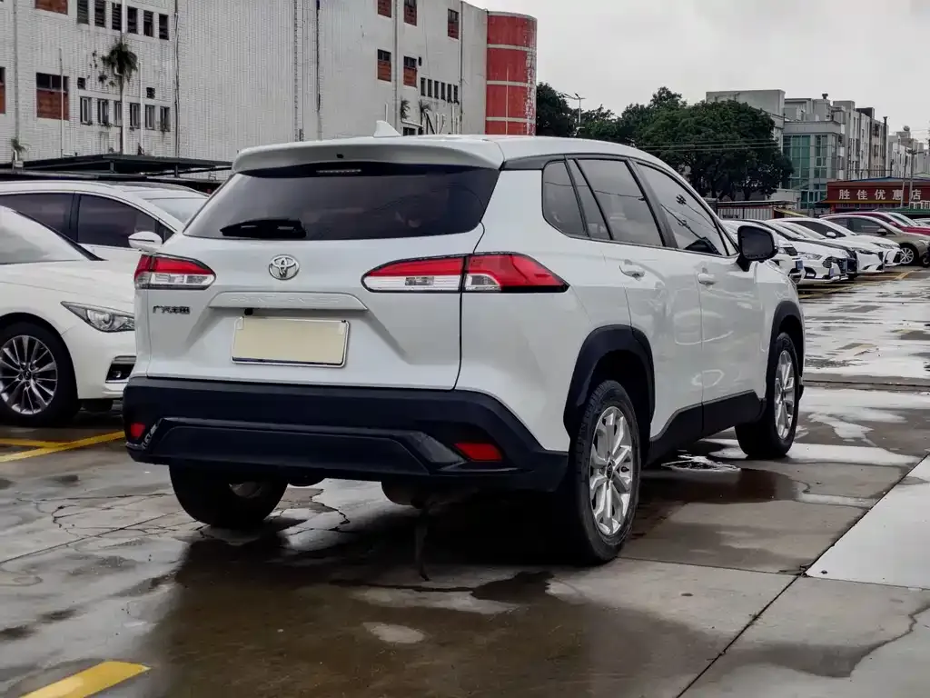 Toyota Frontlander 2023 из CN, фото 6