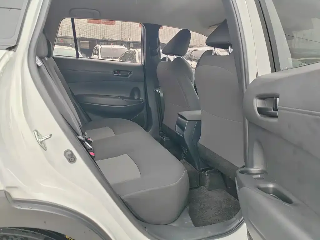 Toyota Frontlander 2023 из CN, фото 5