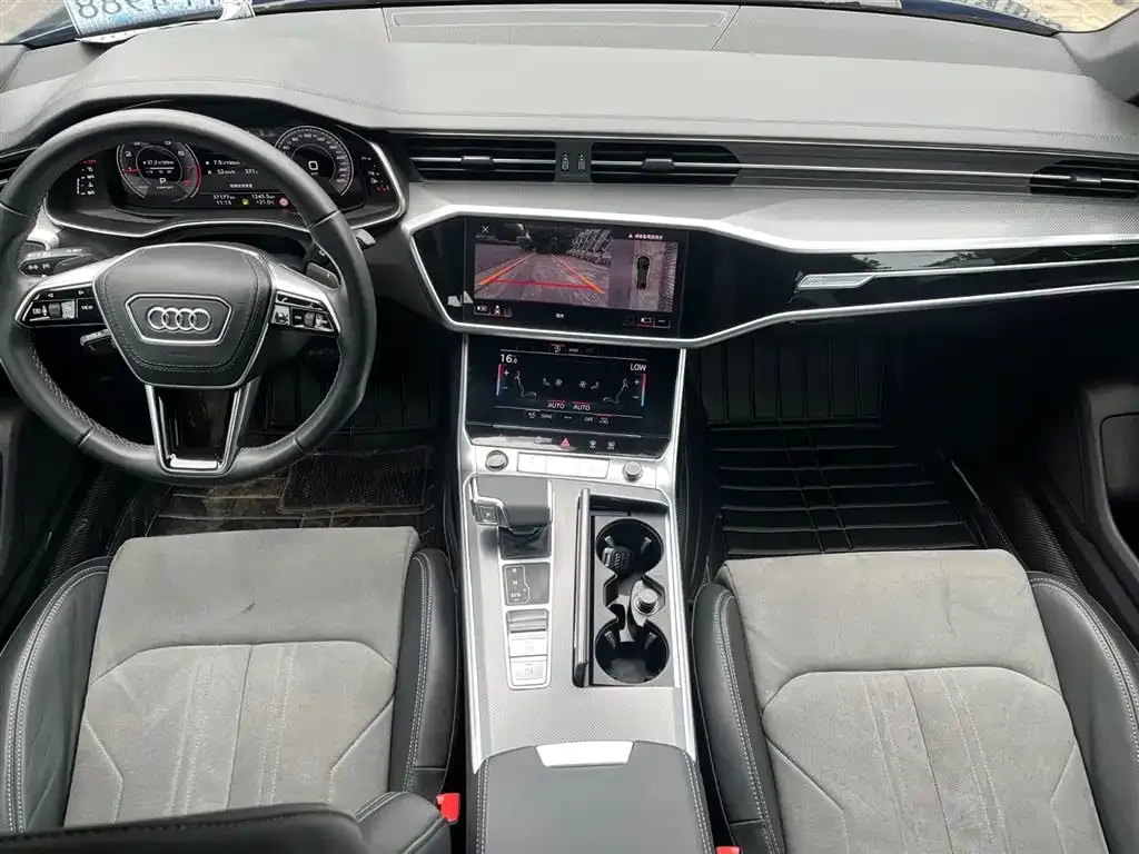 Audi A6L — фото 2