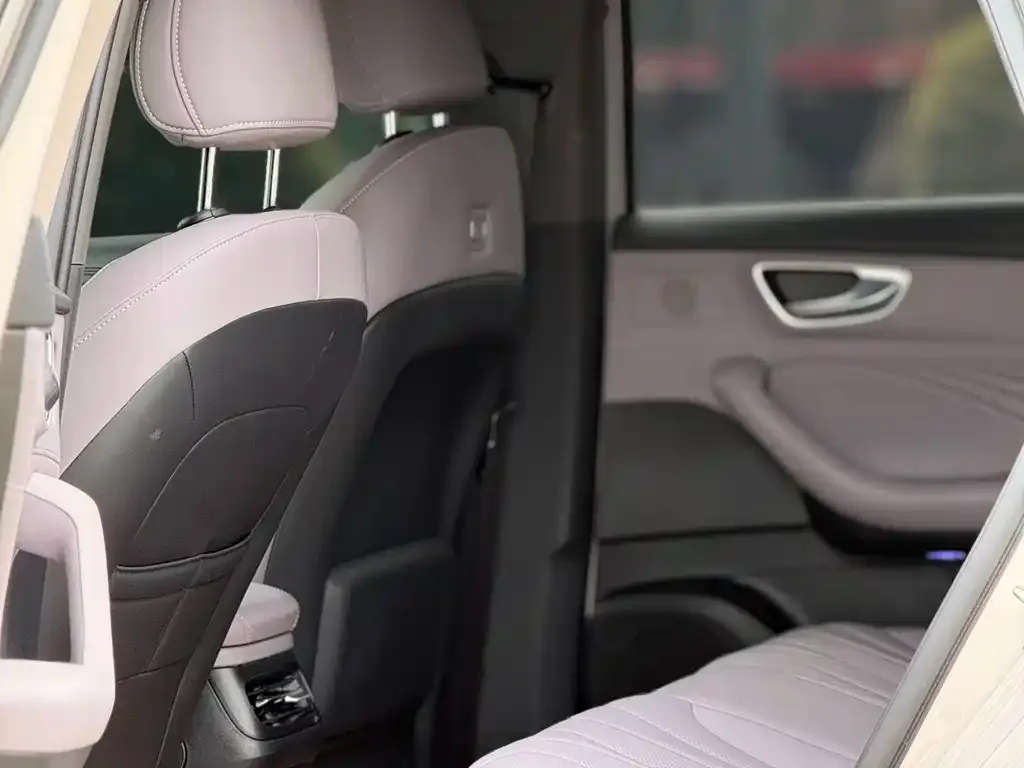 Roewe M7 DMH 2025 из CN, фото 2