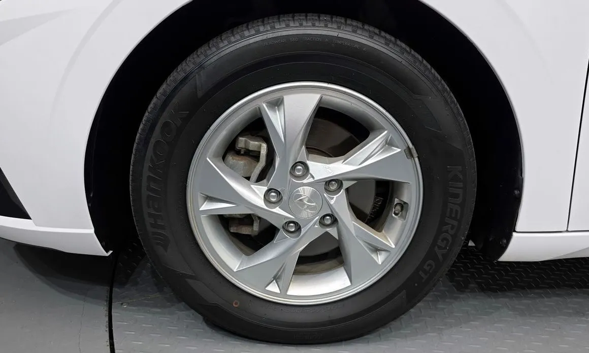 Hyundai AVANTE — фото 9
