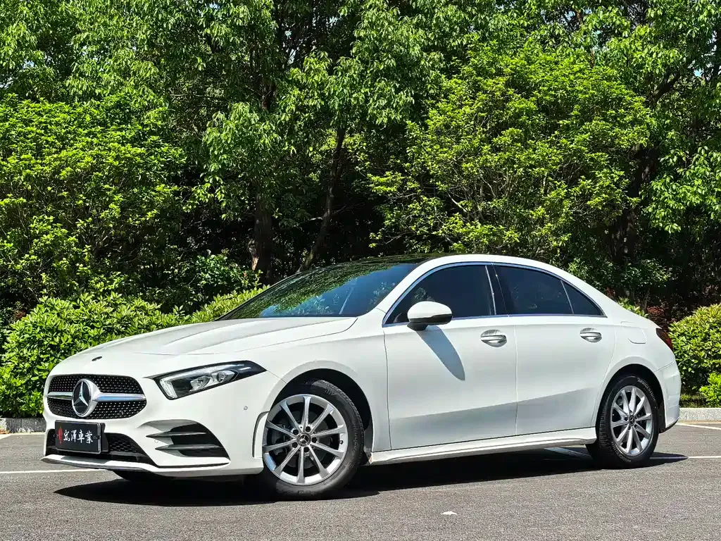 Mercedes-Benz A-Class — фото 1