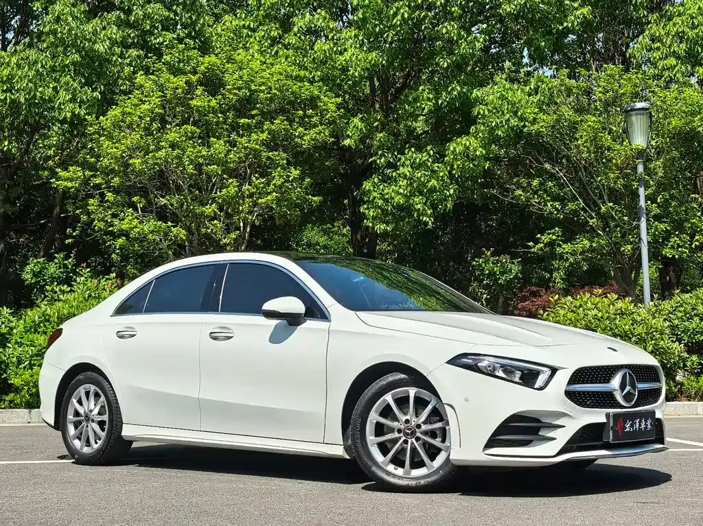 Mercedes-Benz A-Class — фото 9